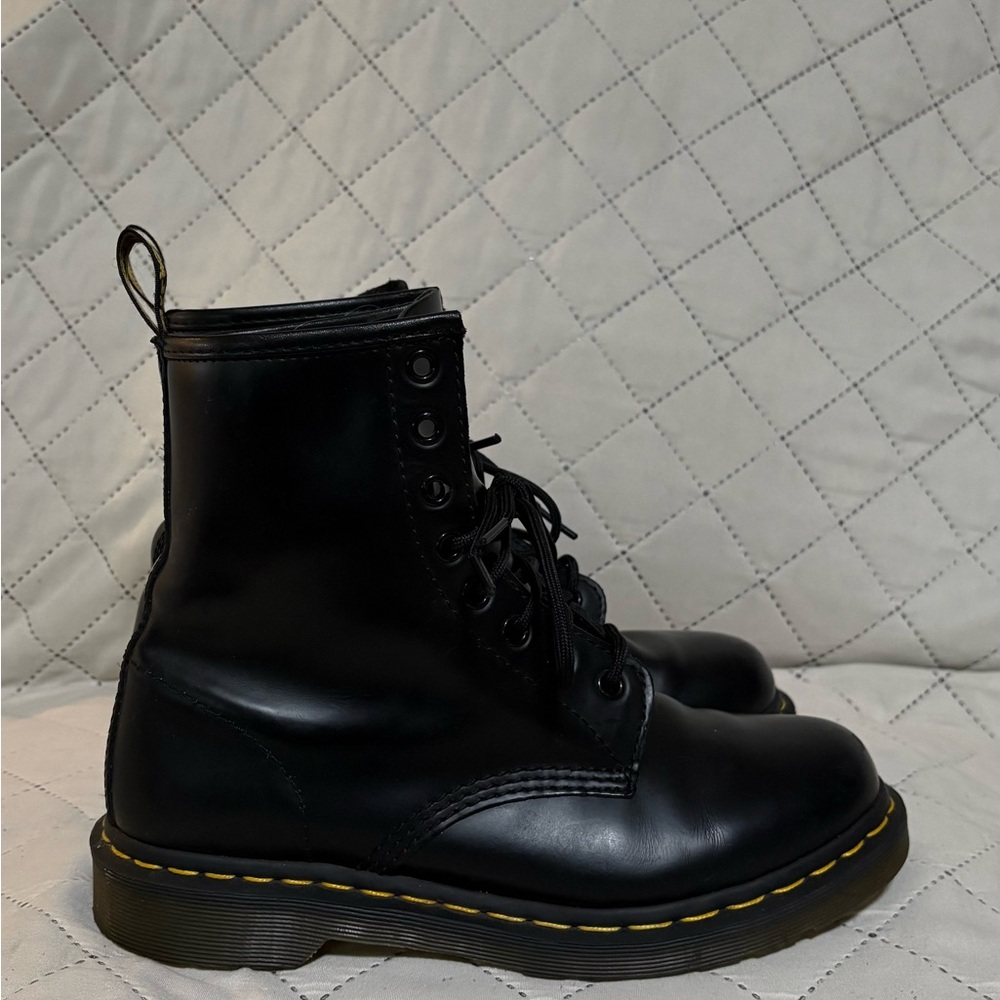 Dr. Martens 1460 smooth leather size 8 - Picture 2 of 6